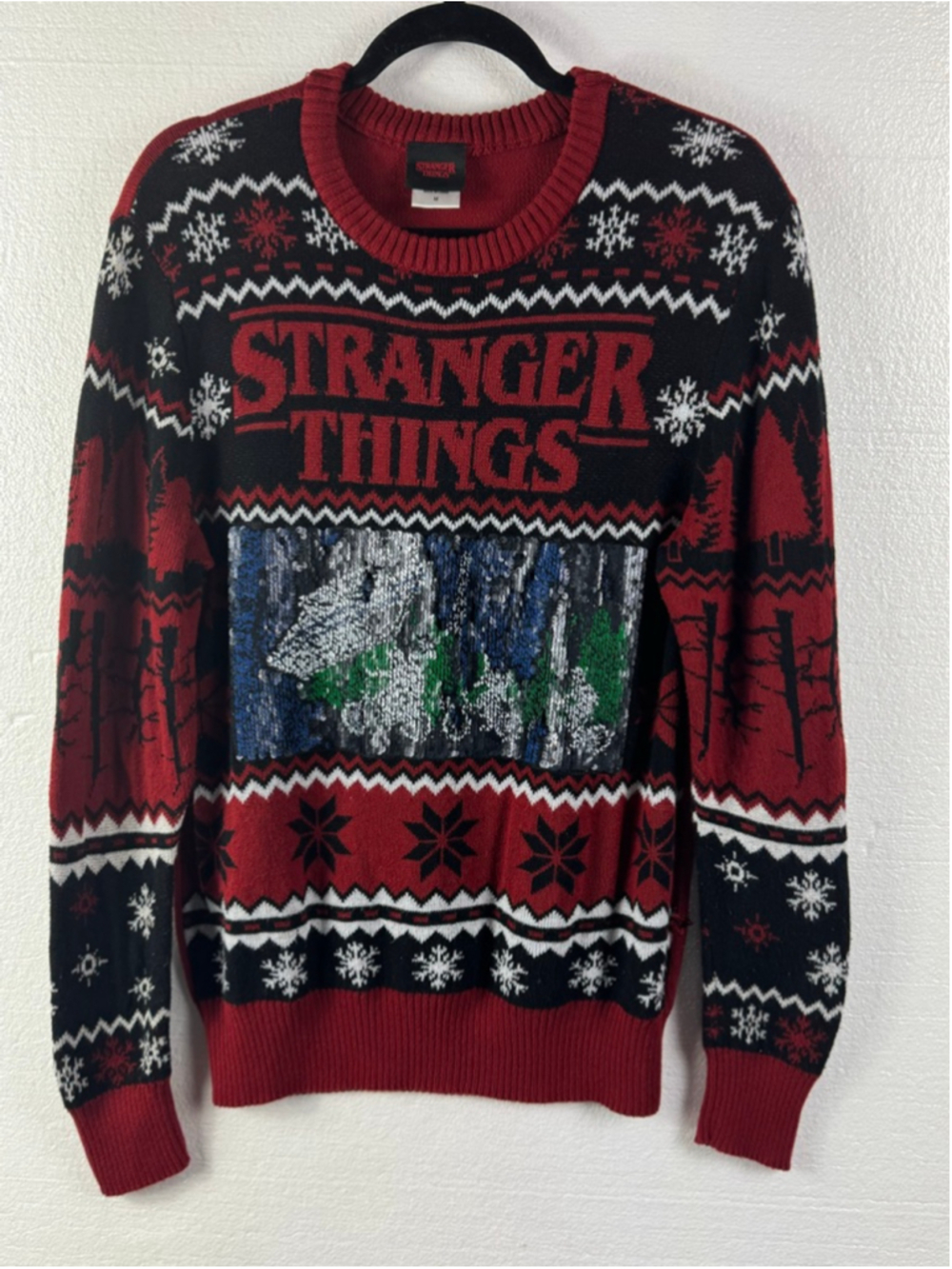 Stranger Things Netflix Crewneck Sequin Ugly Holiday Sweater size Medium